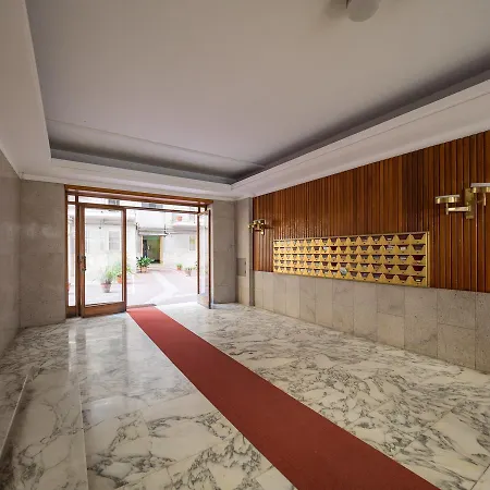 Quo Vadis House * Naples